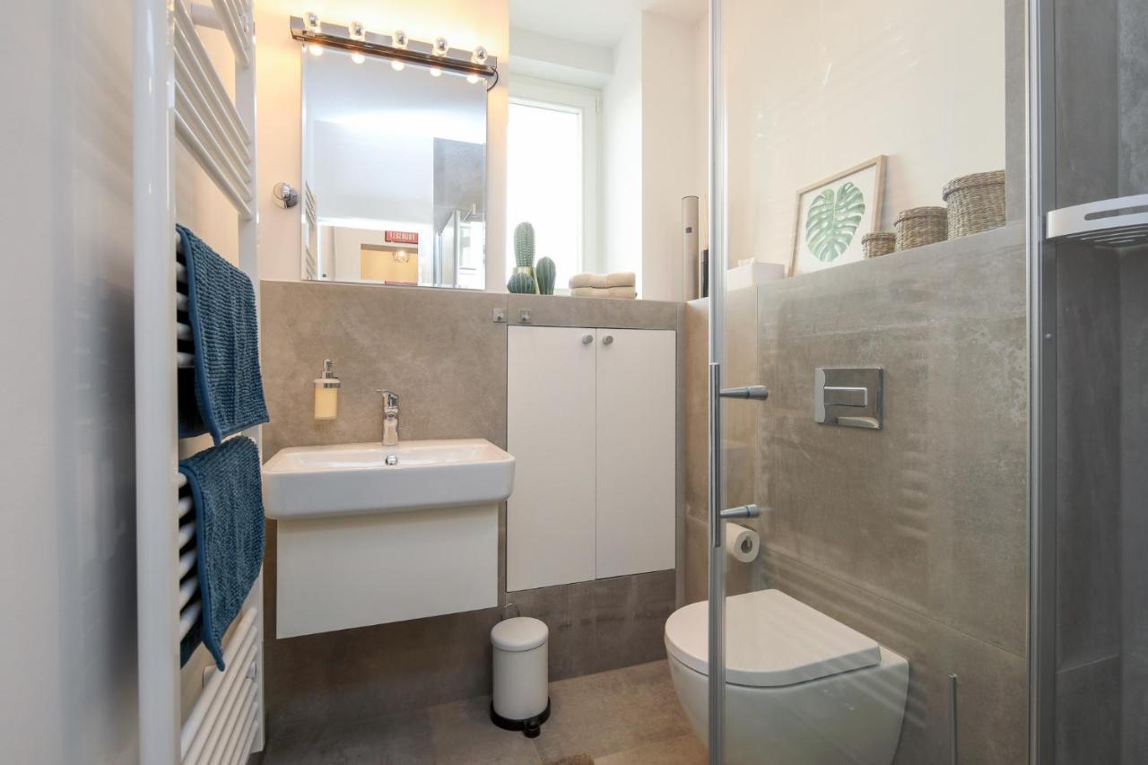 4 Personen Altbau Apartment Nahe Kurfuerstendamm - Romeo & Julia Берлін Екстер'єр фото