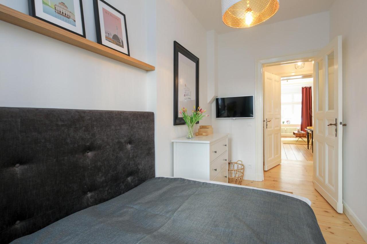4 Personen Altbau Apartment Nahe Kurfuerstendamm - Romeo & Julia Берлін Екстер'єр фото