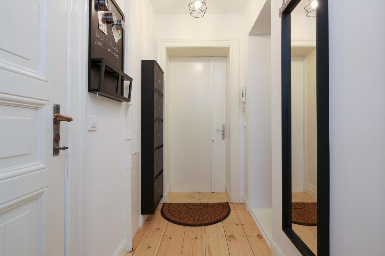 4 Personen Altbau Apartment Nahe Kurfuerstendamm - Romeo & Julia Берлін Екстер'єр фото