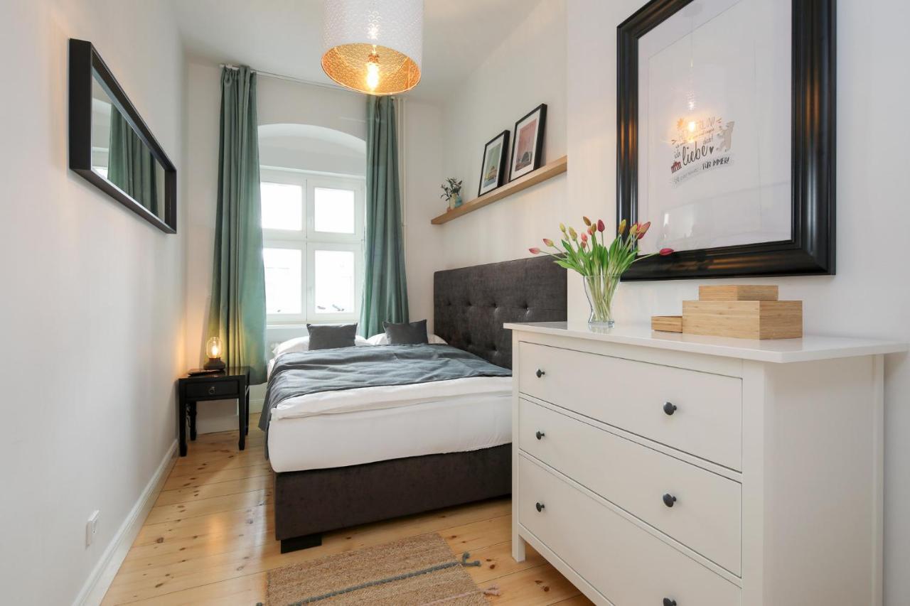 4 Personen Altbau Apartment Nahe Kurfuerstendamm - Romeo & Julia Берлін Екстер'єр фото