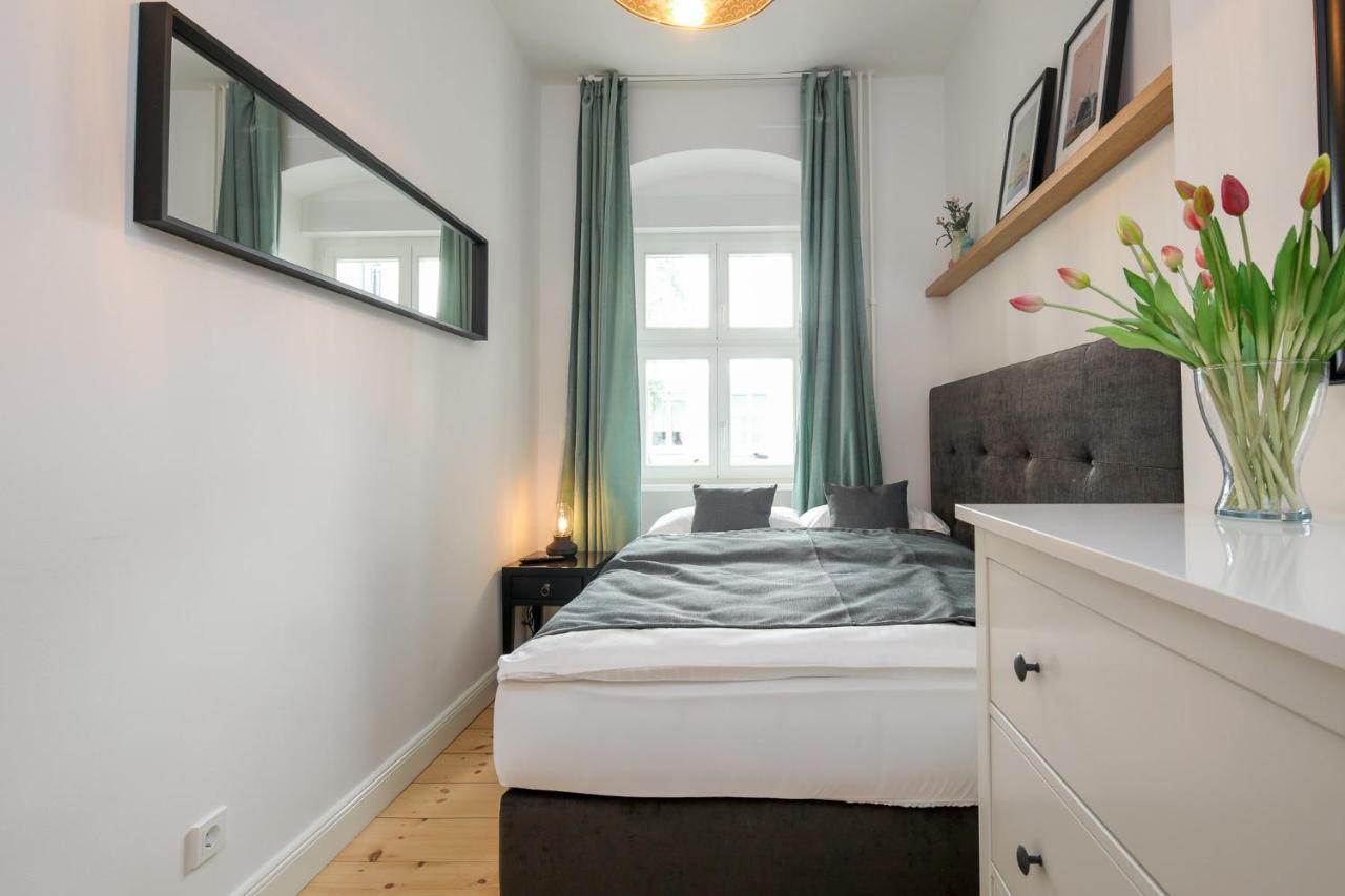4 Personen Altbau Apartment Nahe Kurfuerstendamm - Romeo & Julia Берлін Екстер'єр фото