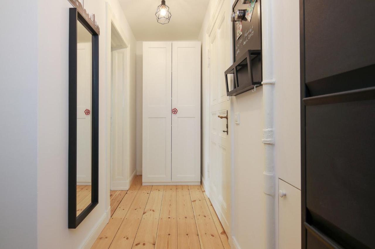 4 Personen Altbau Apartment Nahe Kurfuerstendamm - Romeo & Julia Берлін Екстер'єр фото